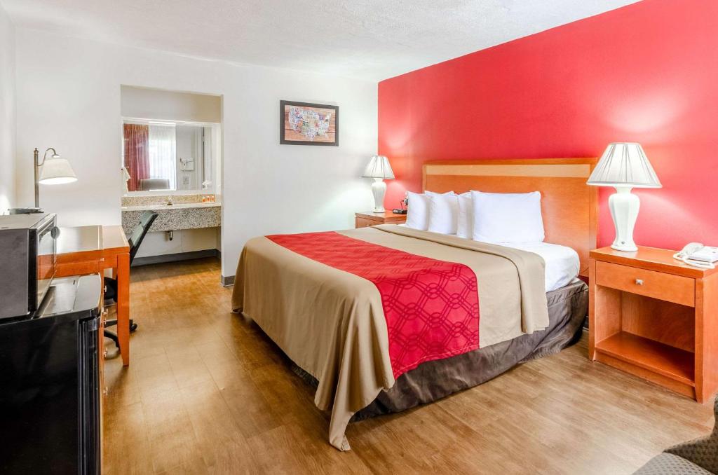 Popular attractions Area Nearby Property